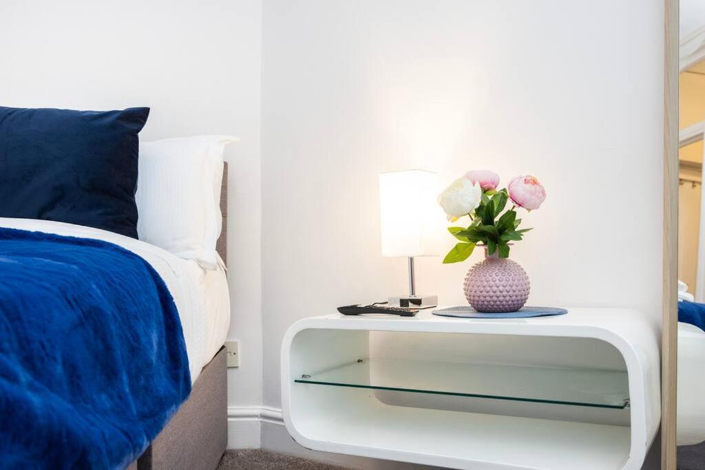 Stylish Studio In Leicester Square Londra Exterior foto